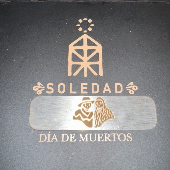 Soledad Dia De Muertos with engraved candle gift box - Picture 9 of 10